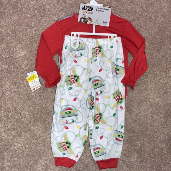 NWT Star Wars mandalorian baby yoda Christmas pajamas 4t - Picture 3 of 5